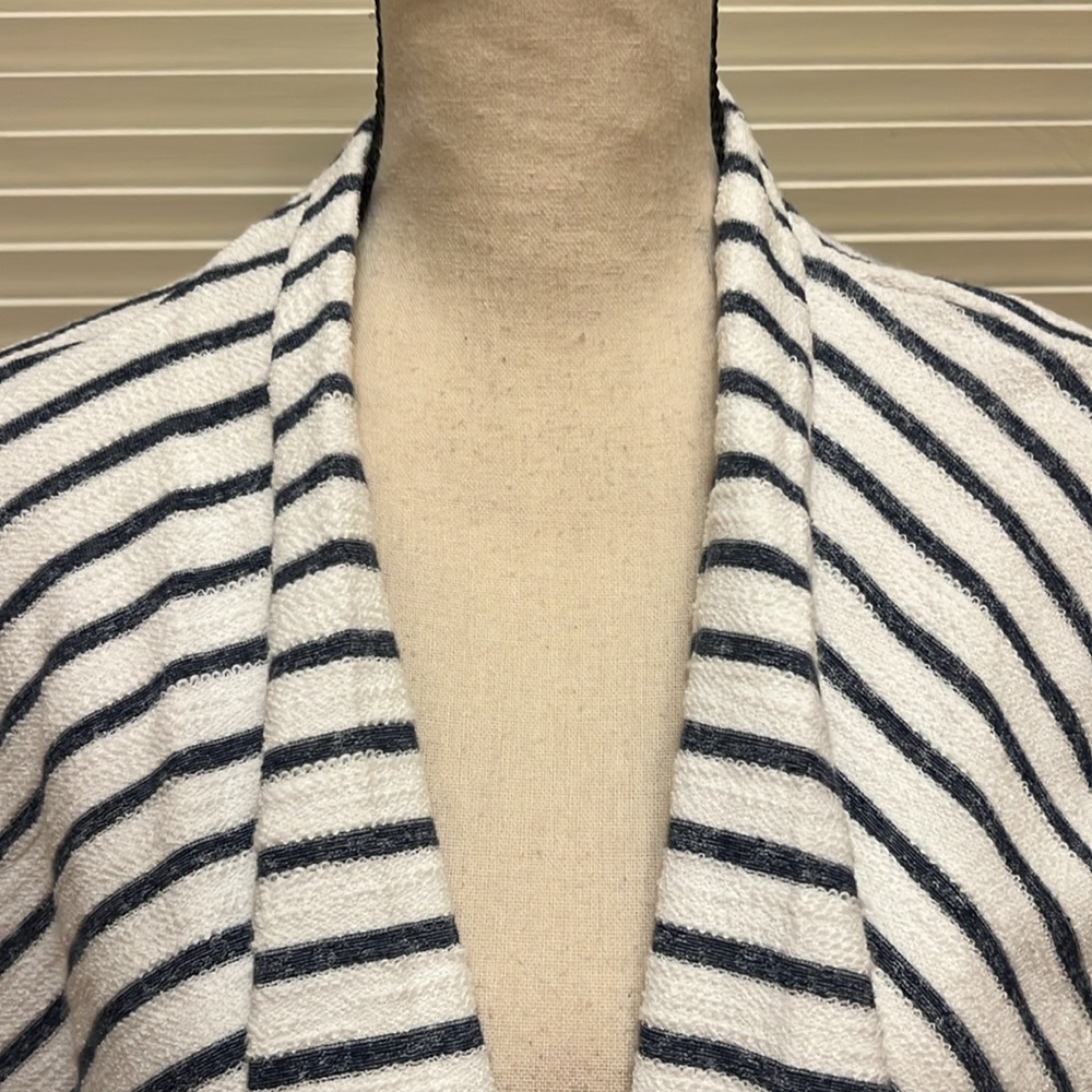 Hearts of Palm Striped Cardigan in Navy and White, Size XLarge, GUC - Picture 3 of 15